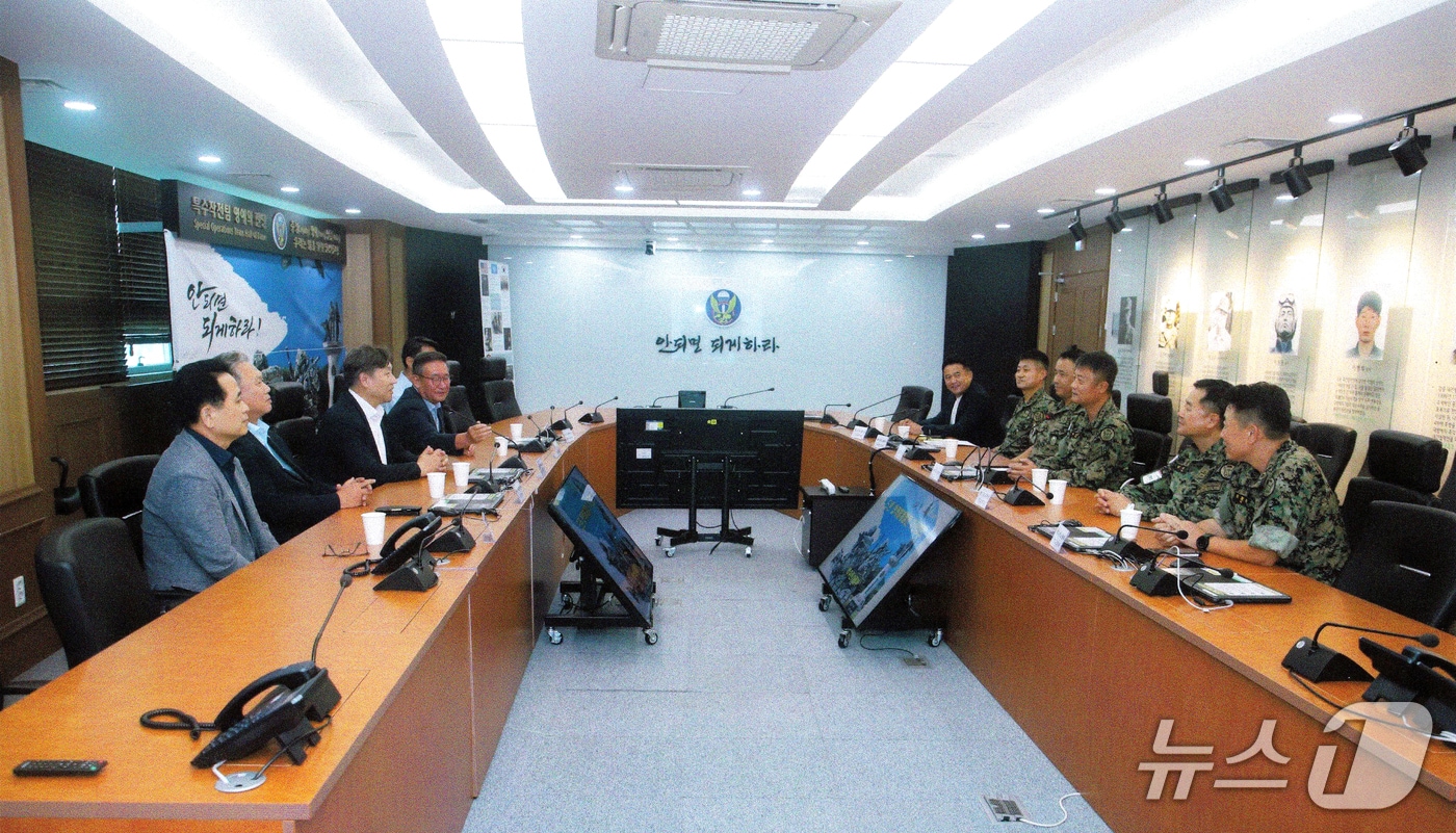 지난달 30일 진행된 한국해양대와 육군특수전사령부 간담회 모습 (한국해양대 제공. 재판매 및 DB금지)