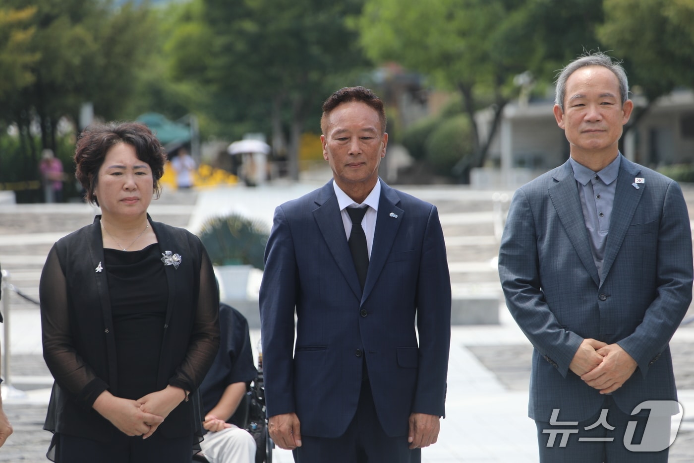 김기운 민주당 경남도당 위원장, 첫 공식 일정으로 봉하·평산 방문