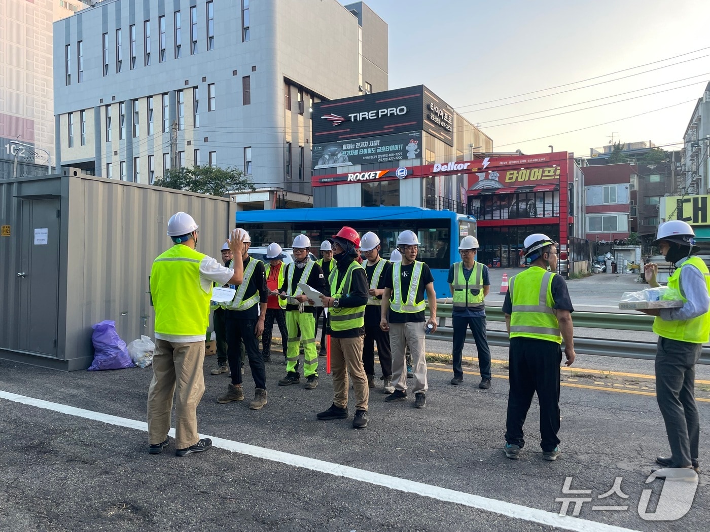 경기 군포시 건설현장 폭염 대응 실태 점검. (군포시 제공. 재판매 및 DB 금지) 2026.8.7/뉴스1