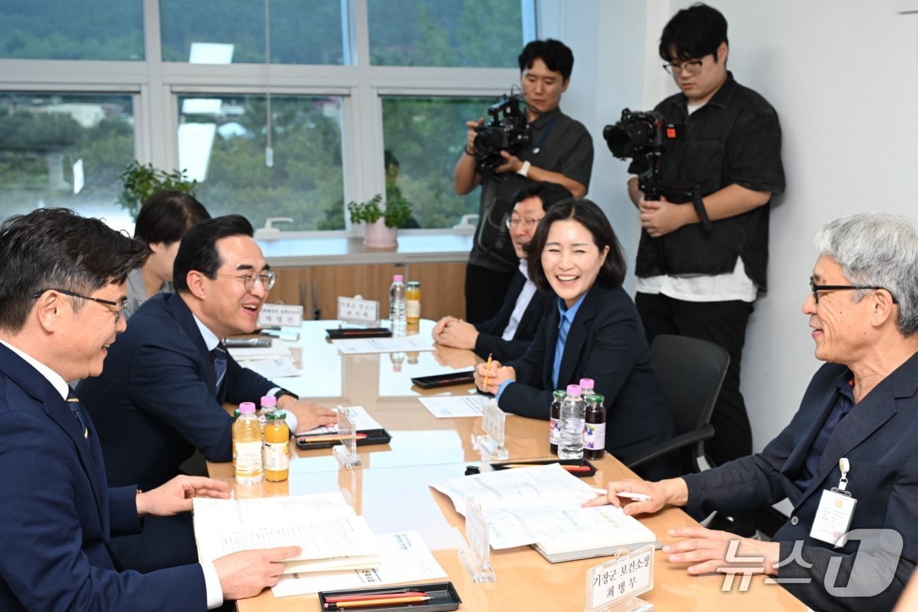 우성빈 기장군수, 박홍근 기획예산처 장관에 도시철도망 확충 등 국비 지원 건의