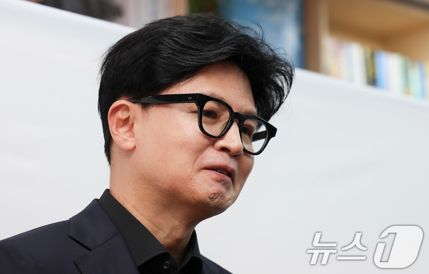한동훈, 민주당의 언행 비판에 '새천년 NHK' 언급하며 맞대응