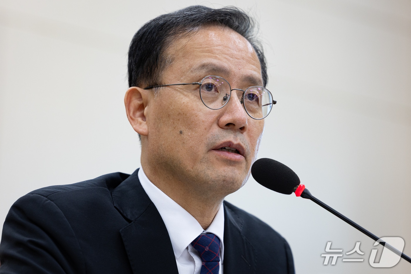 국회 재경위, 이형일 경제부총리 후보자 인사청문보고서 합의 채택