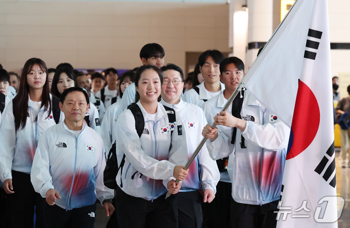 이재명 대통령, 2026 아이치·나고야 아시안게임 선수단 격려