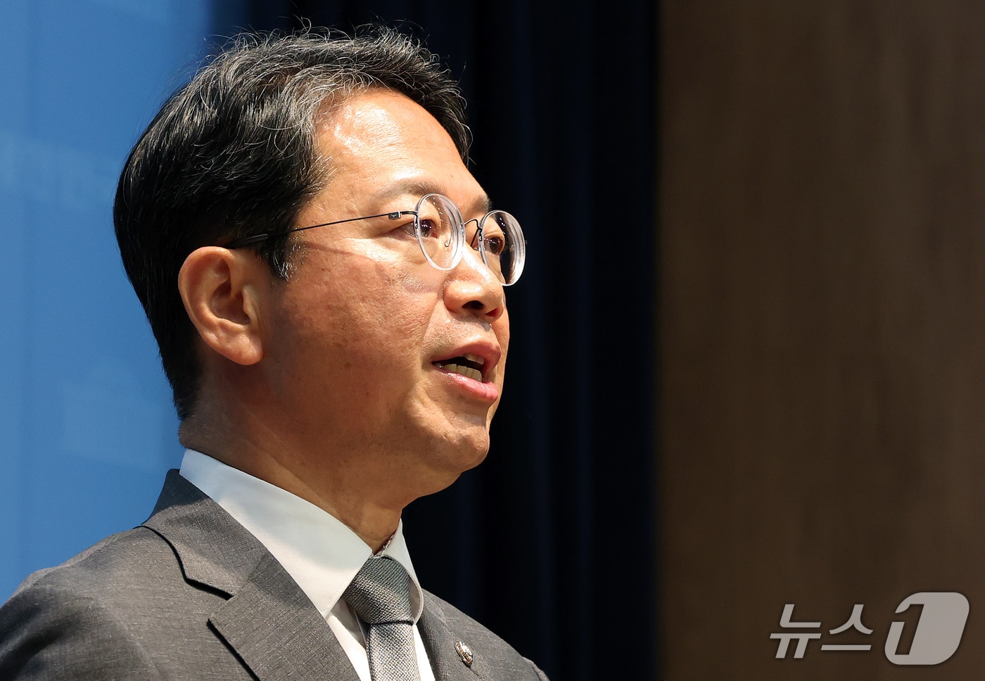 김승원 법무부 장관 후보자가 19일 서울 영등포구 여의도 국회 소통관에서 후보자직 사퇴 기자회견을 하고 있다. 2026.9.19 ⓒ 뉴스1 김진환 기자