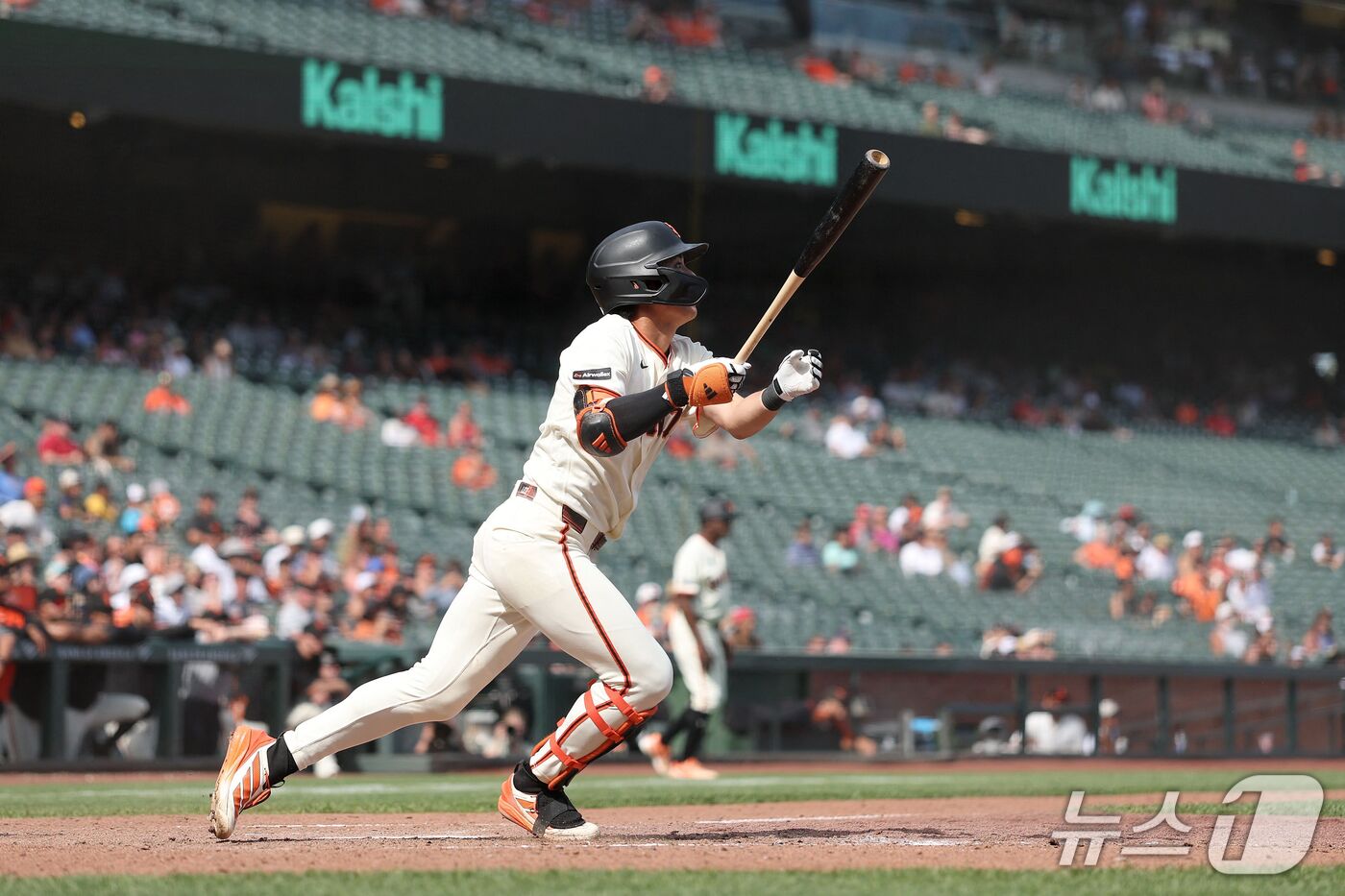 이정후, MLB 데뷔 후 첫 시즌 10홈런 달성