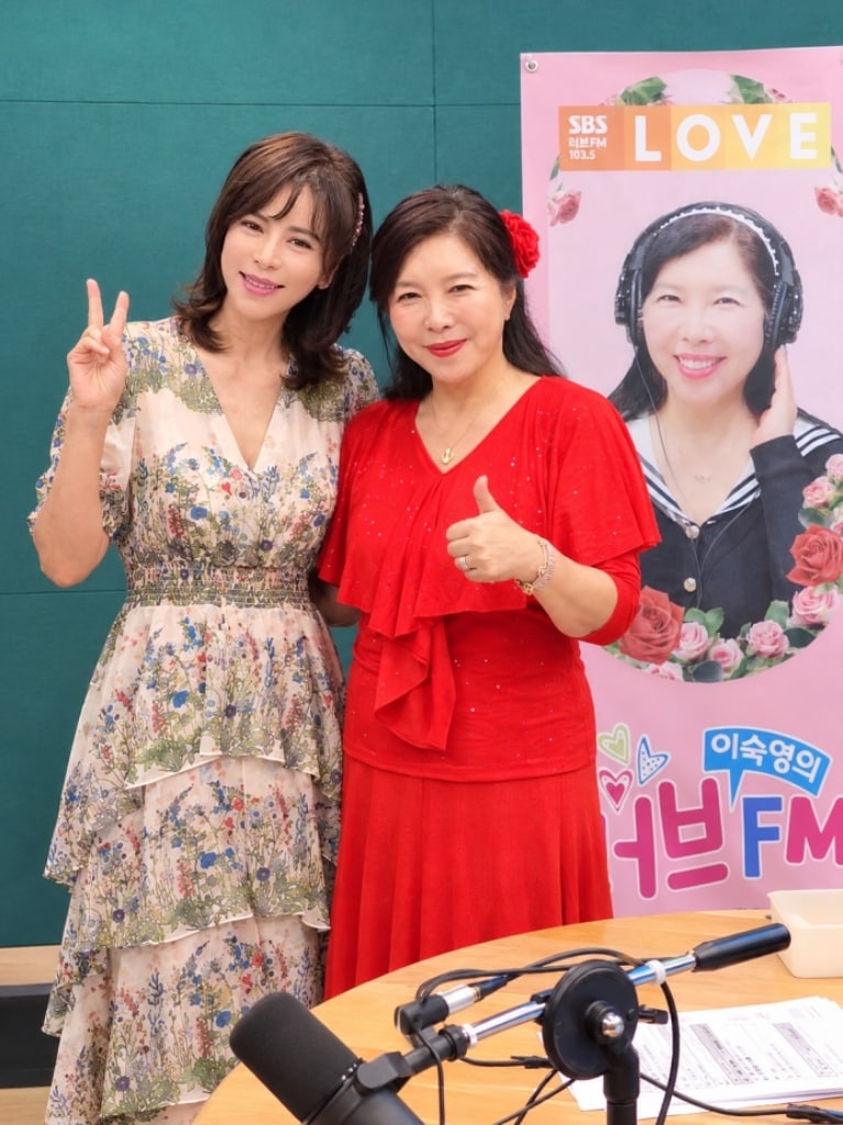 이지영(왼쪽)과 이숙영(가수 이지영 제공)