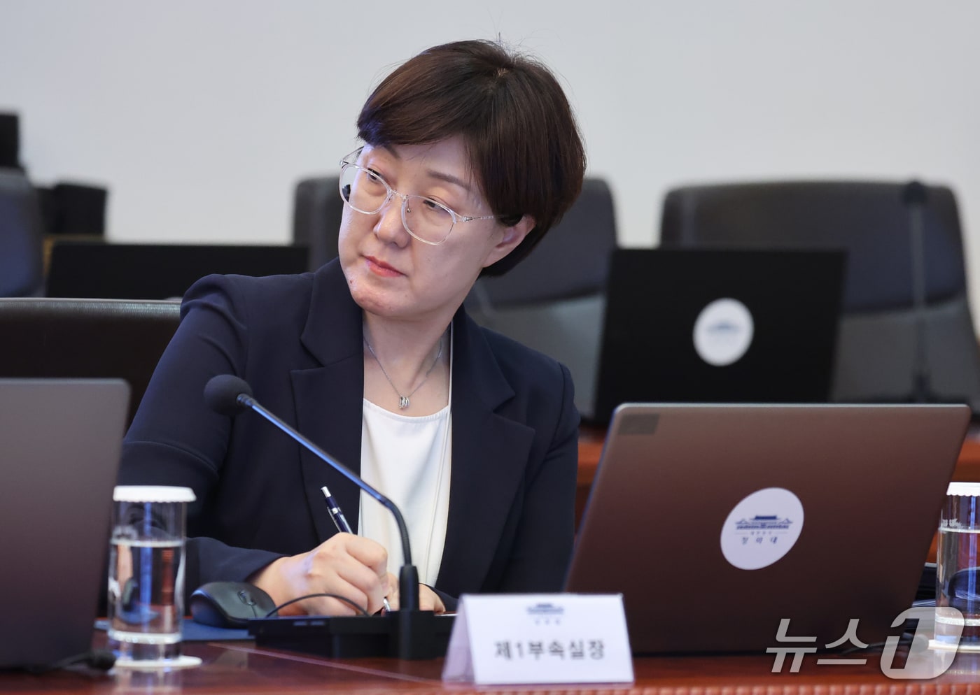 김현지 제1부속실장이 21일 청와대에서 열린 수석 보좌관 회의에 참석해 있다. 2026.9.21 ⓒ 뉴스1 이재명 기자