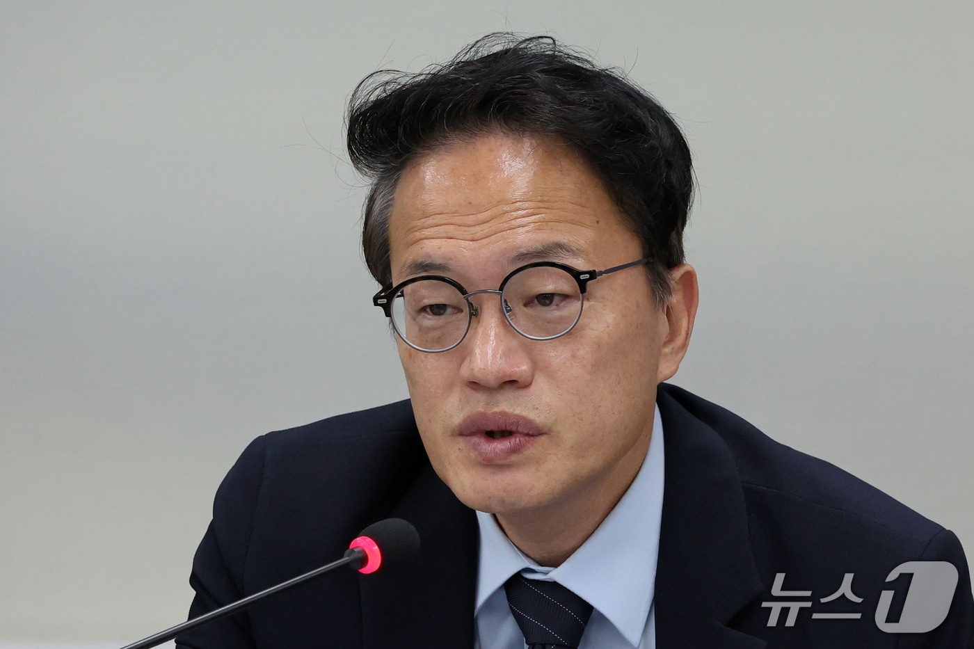더불어민주당 소속 국회 행정안전위원회 위원인 박주민  의원. 민주당은 김지용 중수청장 후보자에 대한 인사청문회와 관련해 "오는 7일 행안위 전체회의에서 인사청문계획서가 의결되면 오는 14일 열릴 것"이라고 예고했다. ⓒ 뉴스1 황기선 기자