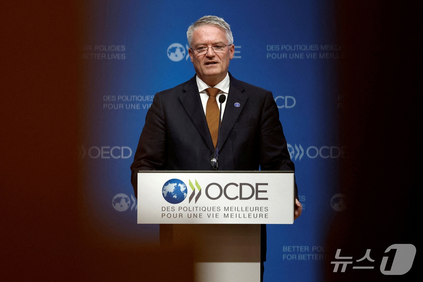 OECD, 올해 세계 경제성장률 2.9%로 상향…한국 3.7%로 대폭 조정