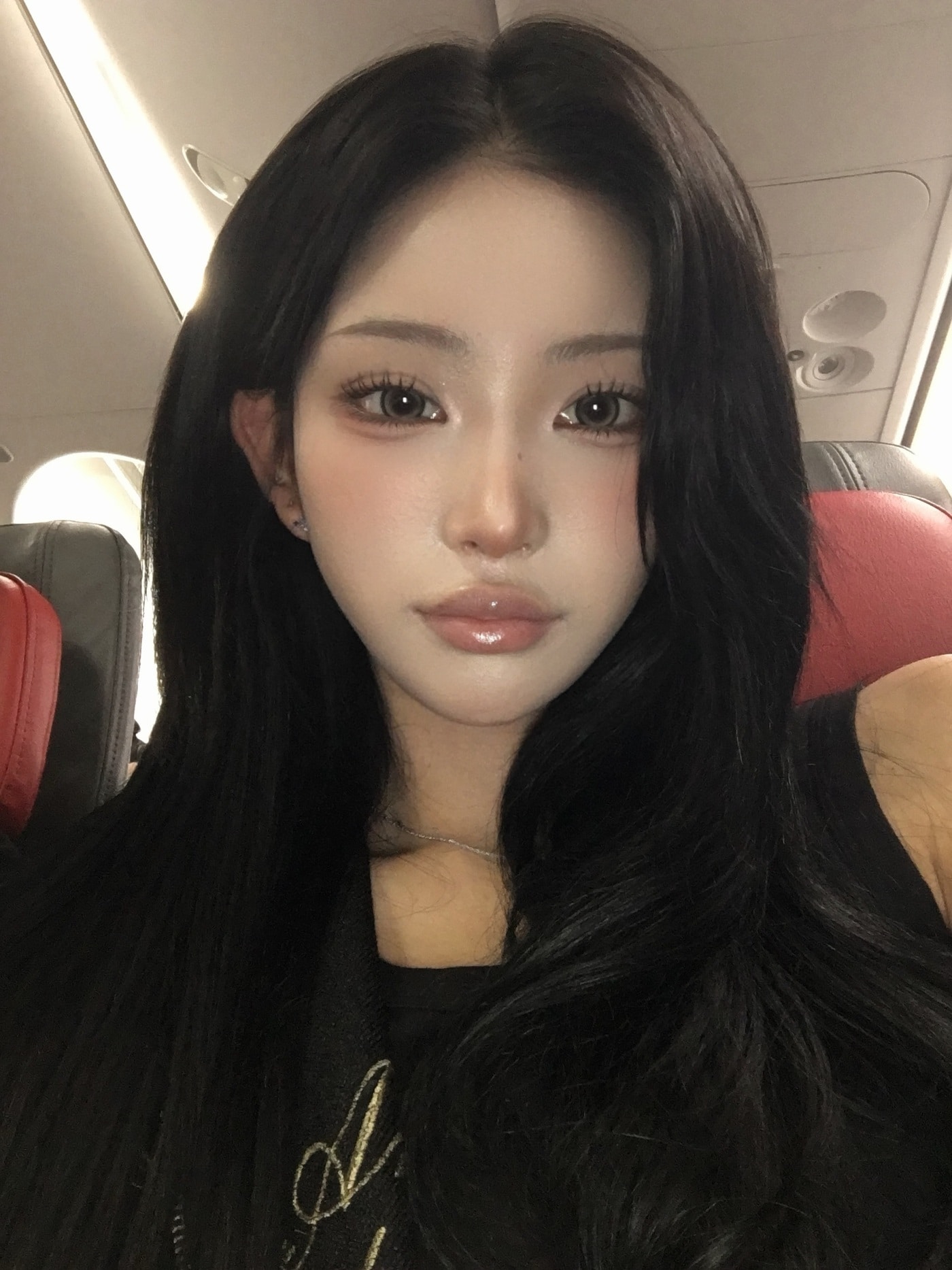 최준희, SNS 통해 근황 공개…쌍꺼풀 수술 및 체중 감량 언급