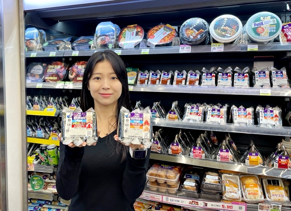 CU, 3가지 맛 담은 '트리플 삼각김밥' 출시 후 매출 상위권 기록