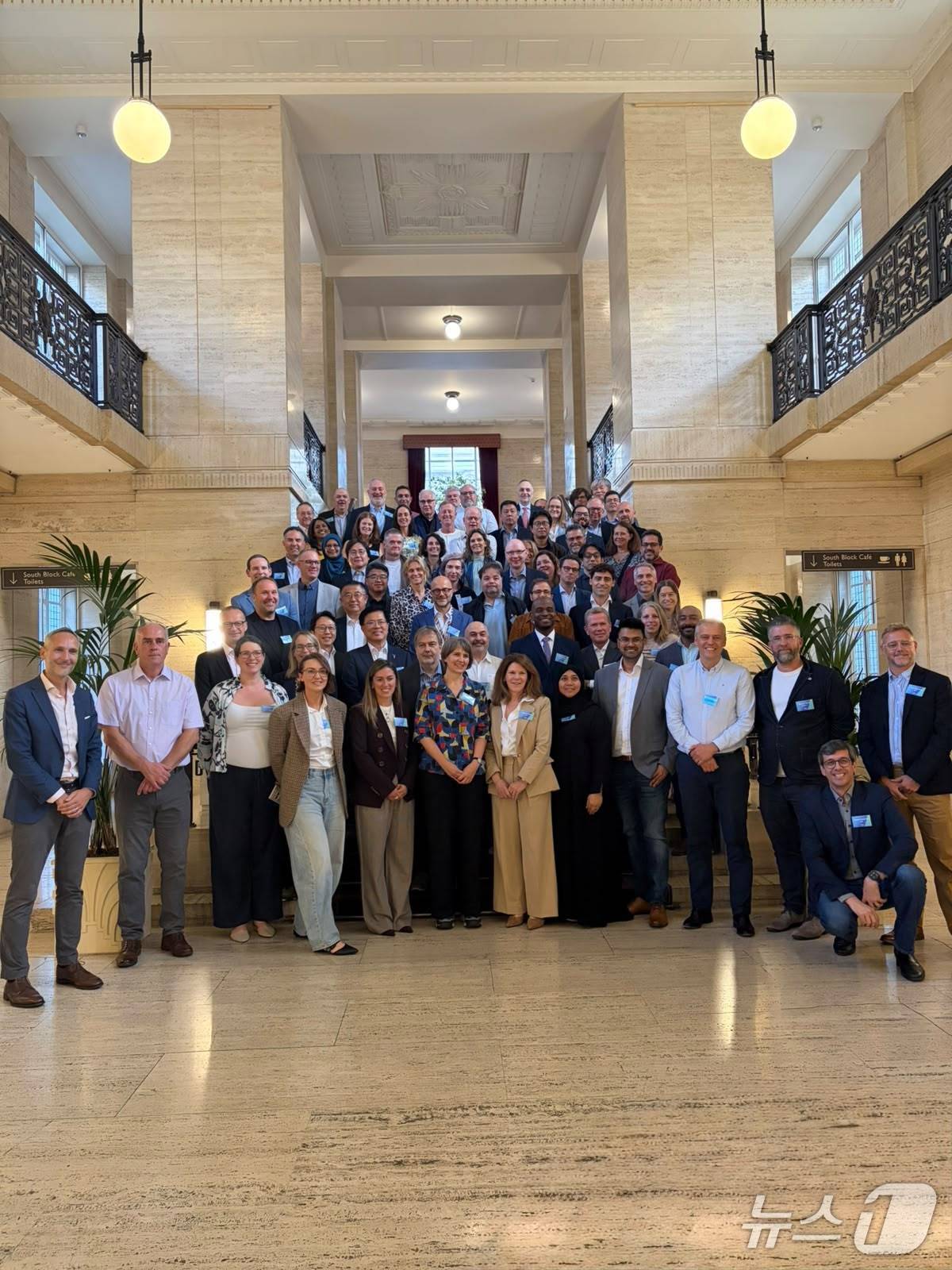 AWS Global Executive Study Tour 단체사진.(강원대 제공. 재판매 및 DB 금지)