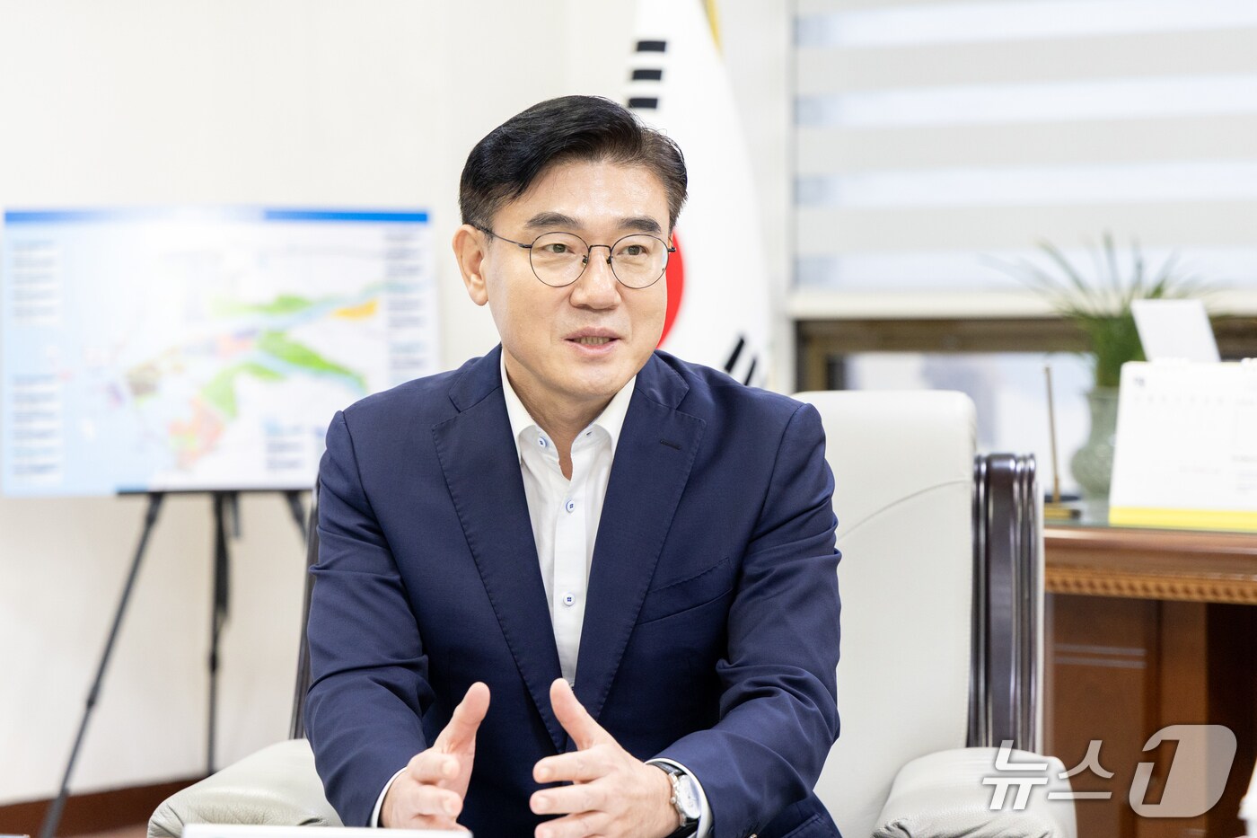 [재산공개]김재준 군산시장 7억2003만원...채무 3억8418만원 - 뉴스 썸네일 이미지