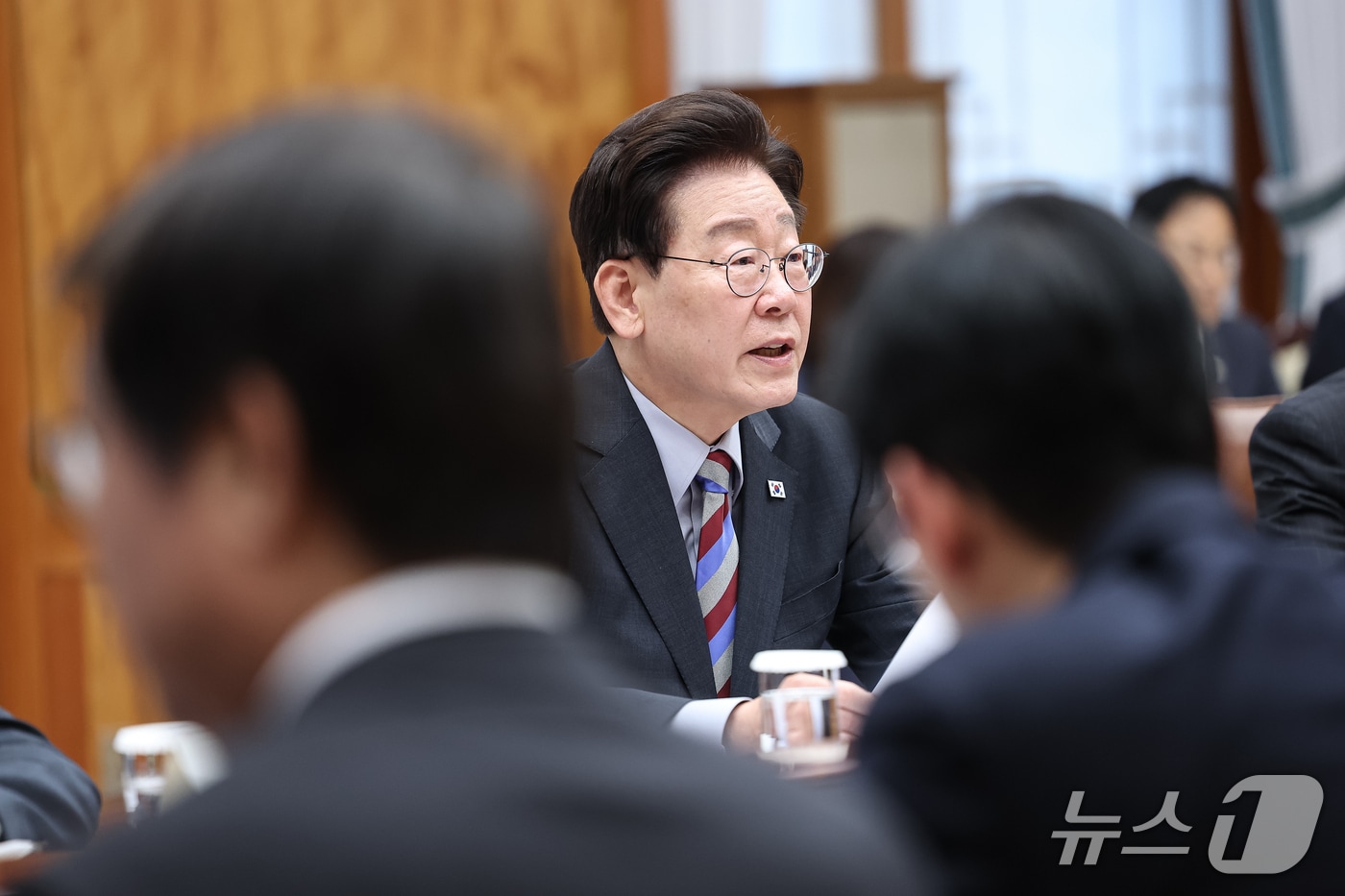 이 대통령, SNS를 통한 직접 소통 강조