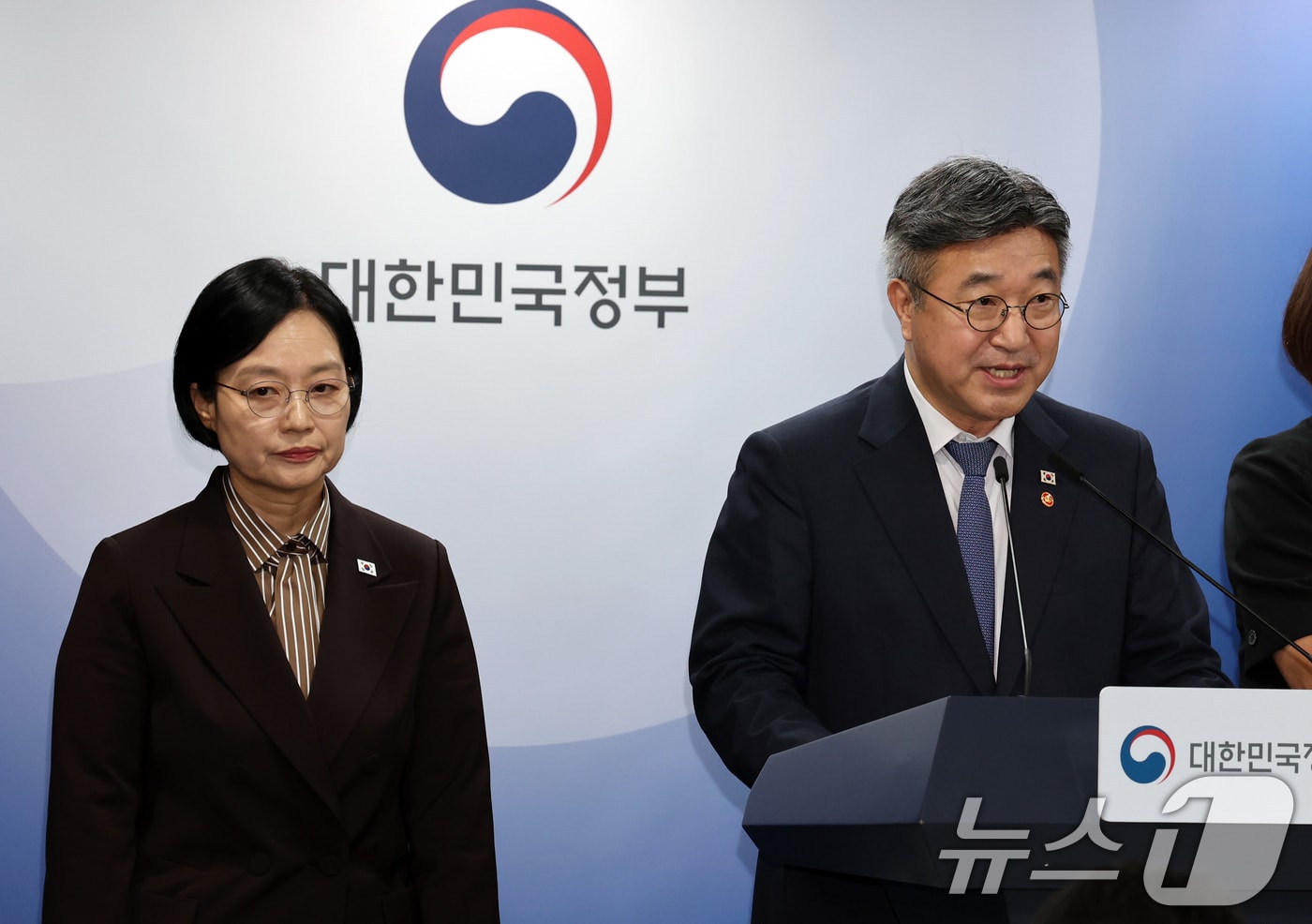 부처 떠나는 정부서울청사...광화문 55년 '정부 중심지' 역할 달라지나 - 뉴스 썸네일 이미지