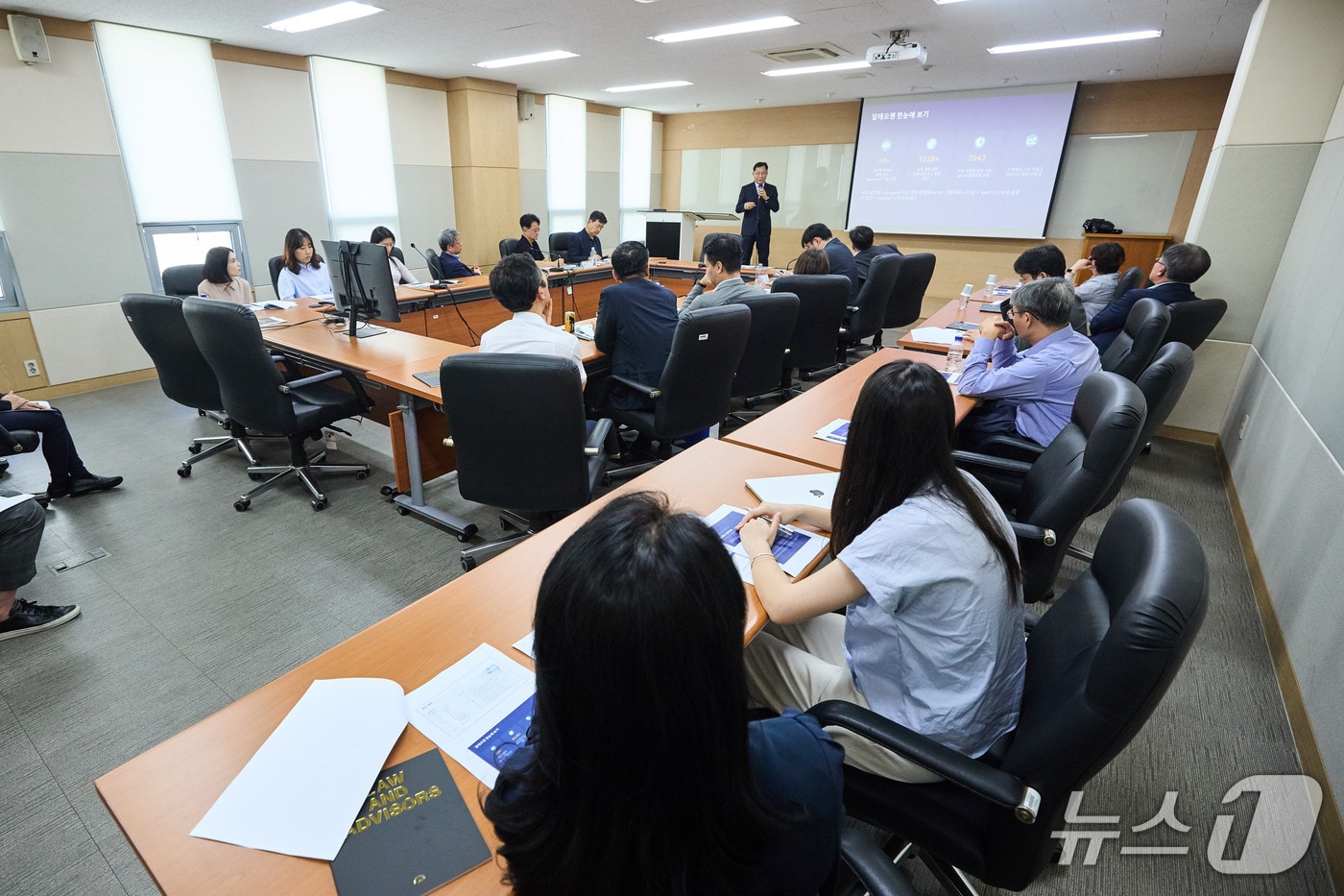 인하대 법학전문대학원이 지난 29일 산업 현장의 변화와 법률 과제를 함께 논의하는 ‘제1회 인하로스쿨·로앤에이 포럼’을 개최했다.(인하대 제공. 재배포 및 DB금지)2026.9.30/뉴스1