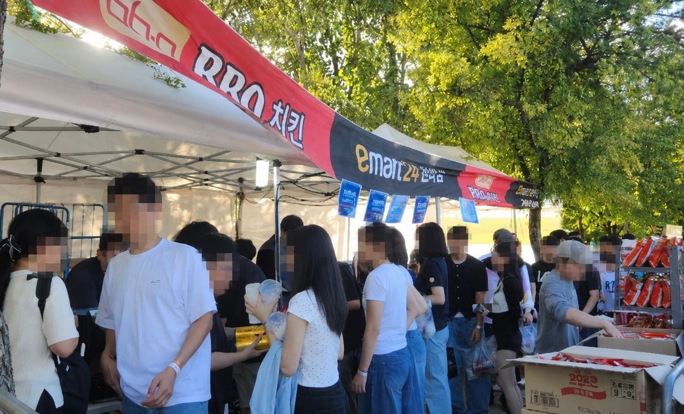 서울세계불꽃축제 당일 여의도 인근 이마트24 매출 10배 증가