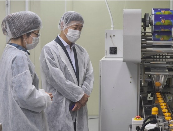 "제주 감귤로 만든 초콜릿 공항서 만난다"...한유원, 제주 제키스 방문 - 뉴스 썸네일 이미지