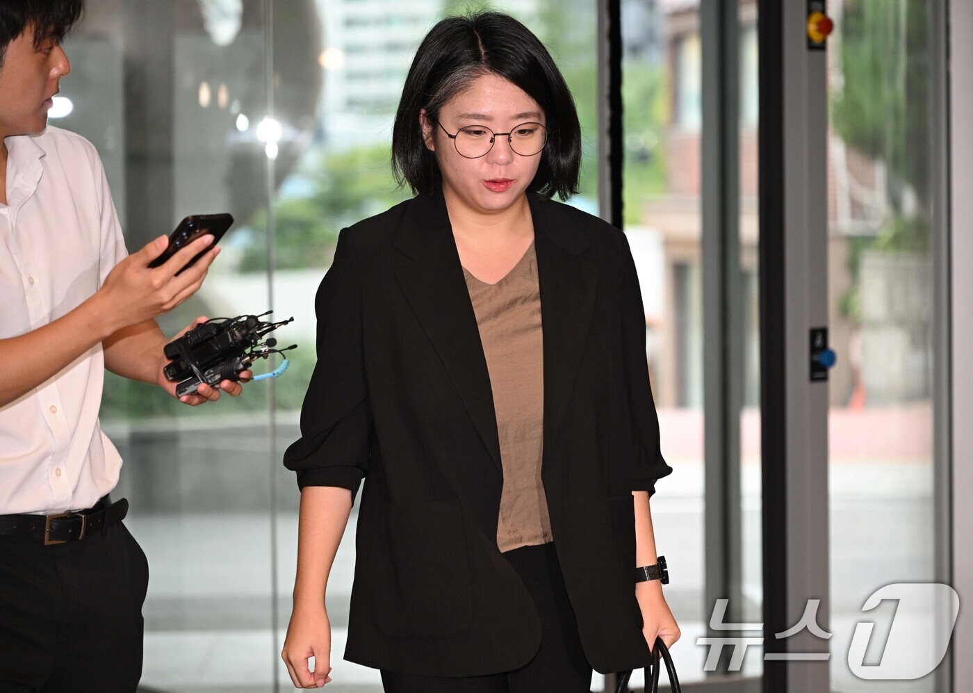 용혜인 성평등가족부 장관 후보자, 겸직 논란에 무겁게 듣고 있다 입장 밝혀