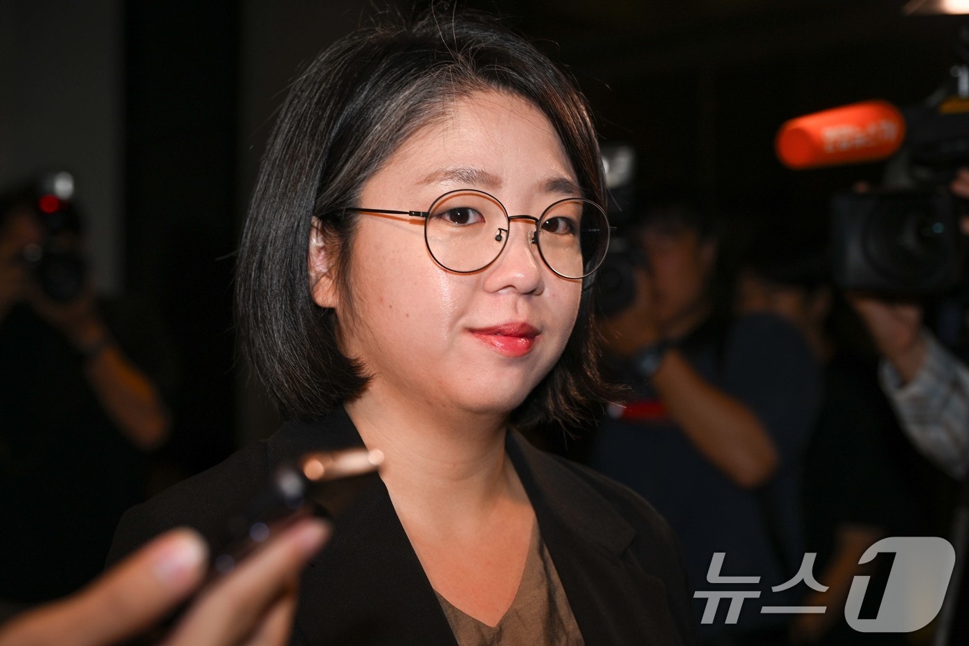 용혜인 성평등가족부 장관 후보자가 9일 서울 서대문구 한국청소년활동진흥원에 마련된 인사청문회 준비 사무실로 출근하고 있다. (공동취재) 2026.9.9 ⓒ 뉴스1 김도우 기자