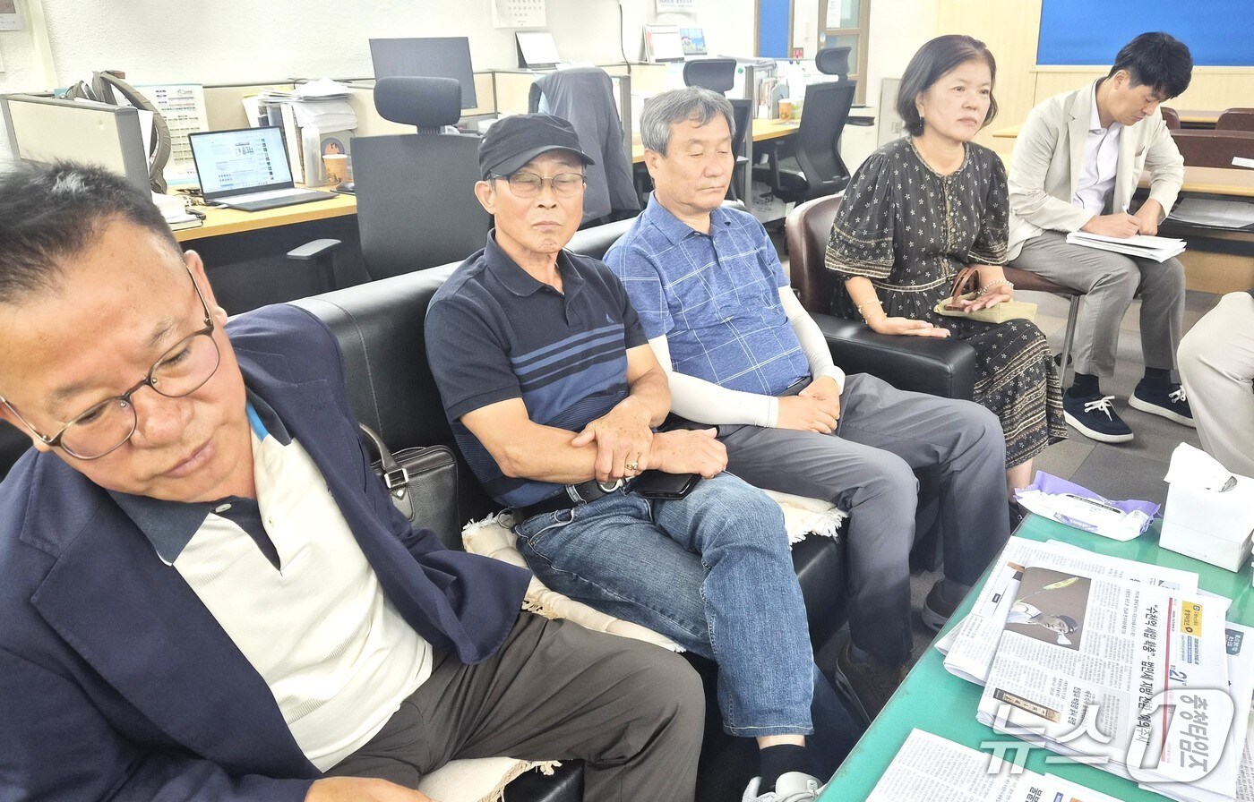 '피해 현실화'...제천 송전선로 경과지 마을 주민 "땅값 반토막" - 뉴스 썸네일 이미지